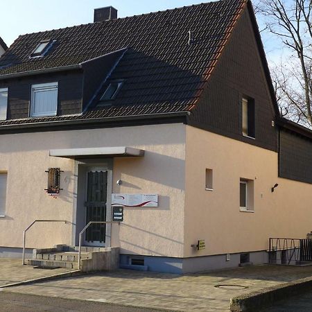 Messe Cgn/Dus Grossraeumige Wohnung In Guter Verkehrslage Leverkusen Kültér fotó