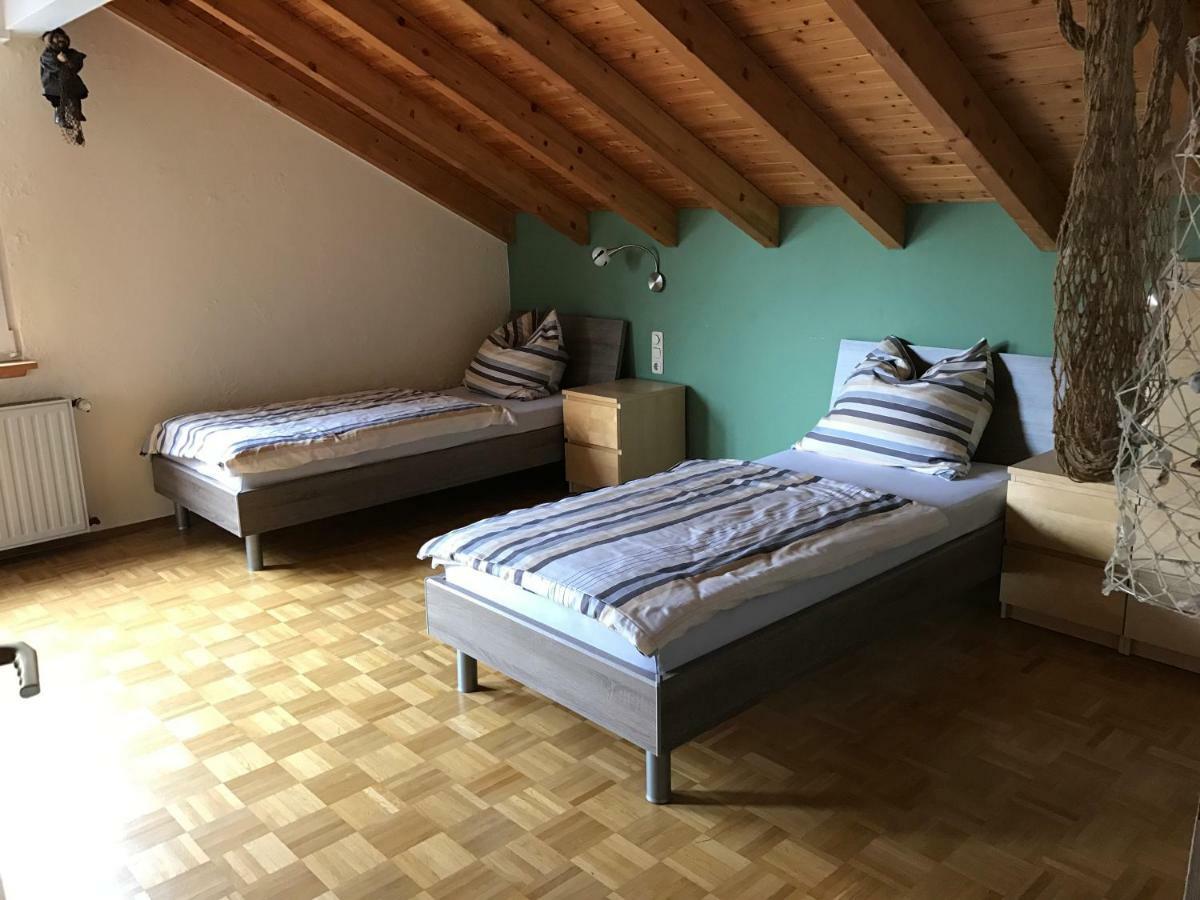 Messe Cgn/Dus Grossraeumige Wohnung In Guter Verkehrslage Leverkusen Kültér fotó